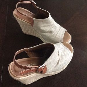 Wedge sandals